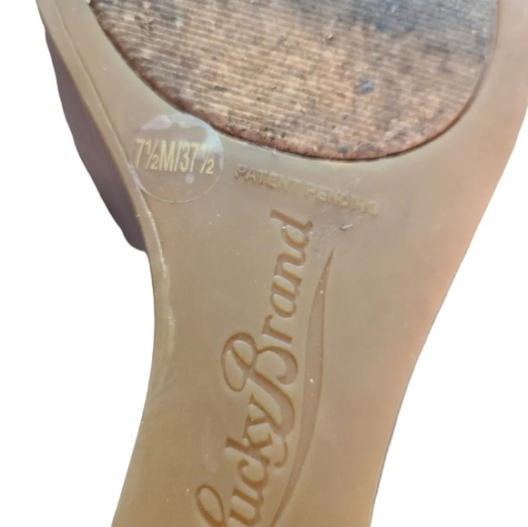 Lucky Brand Navy Lace wood heel high wedge sandal shoe Women's size 7.5 - Picture 8 of 9